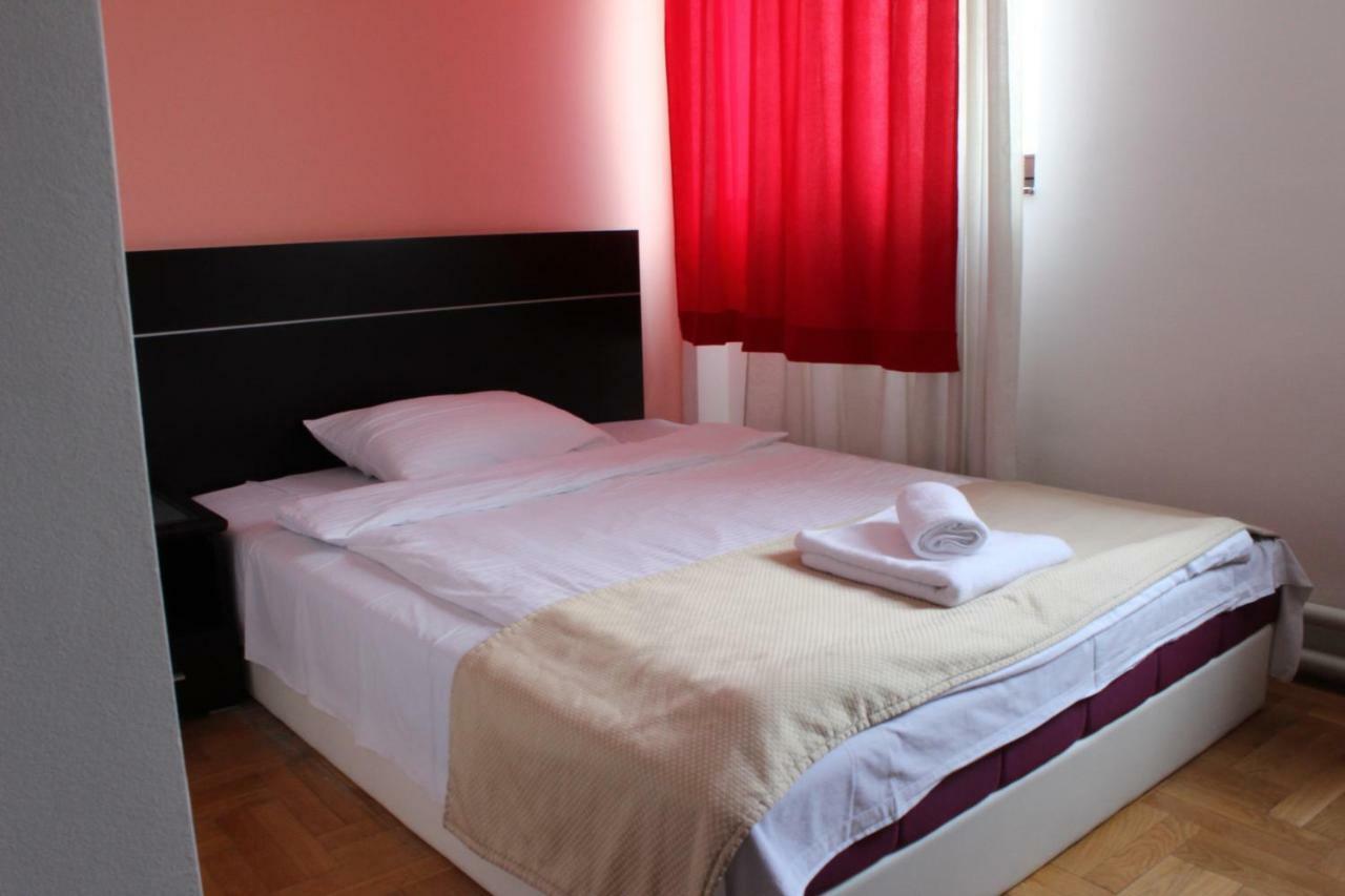 Hotel Beograd - Yu Lukavica Екстериор снимка