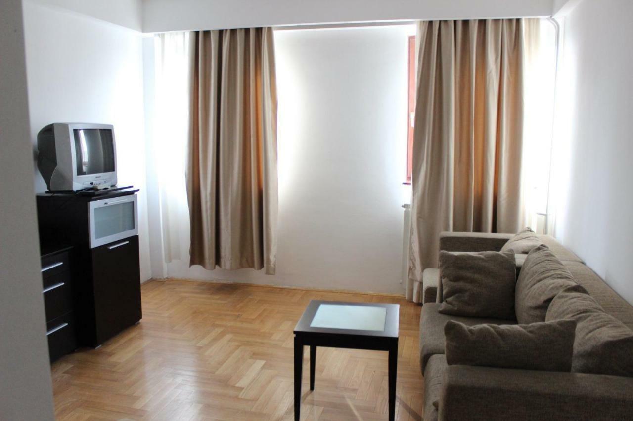 Hotel Beograd - Yu Lukavica Екстериор снимка