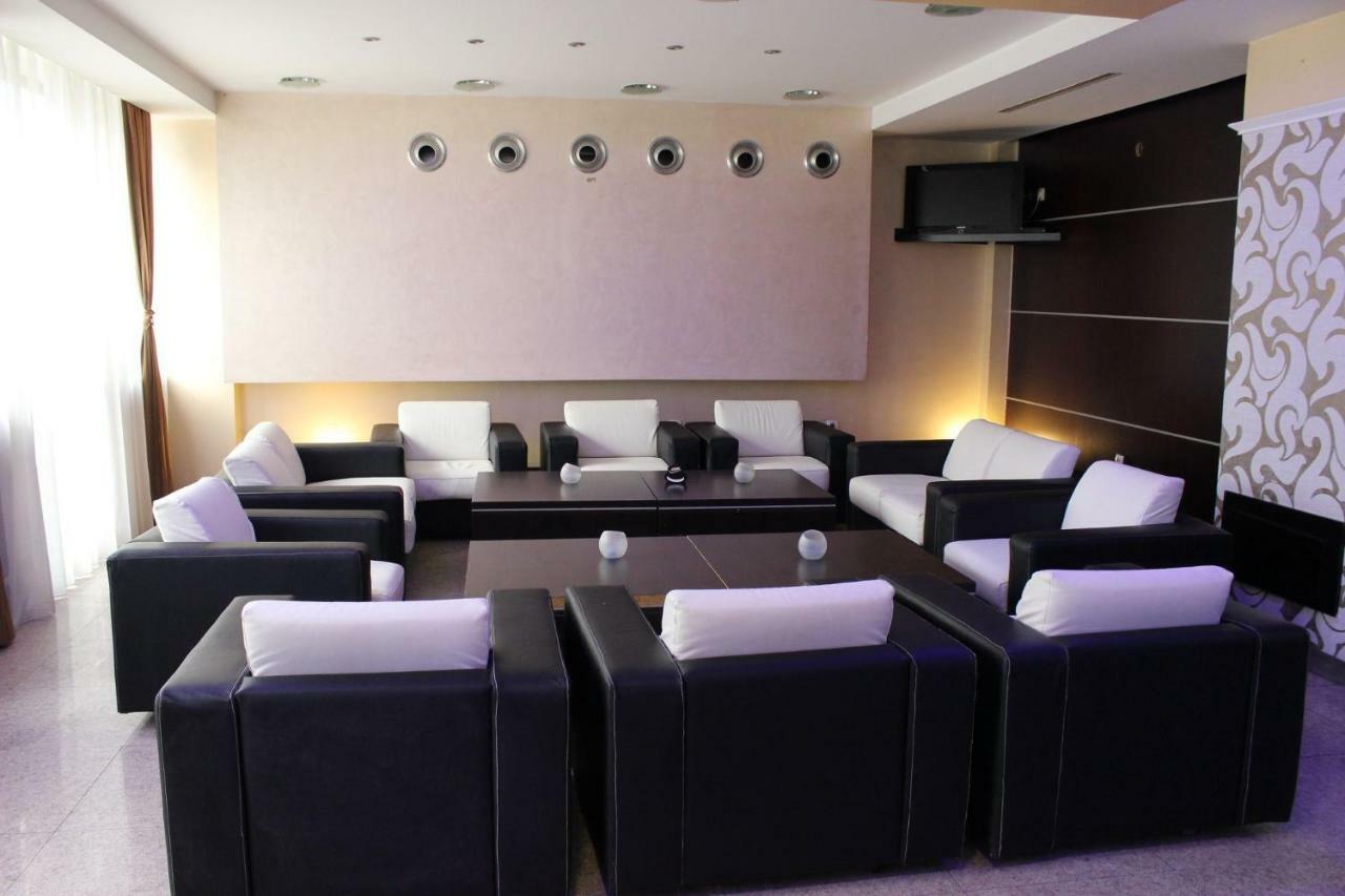 Hotel Beograd - Yu Lukavica Екстериор снимка