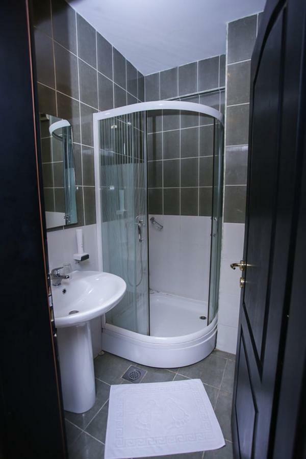 Hotel Beograd - Yu Lukavica Екстериор снимка