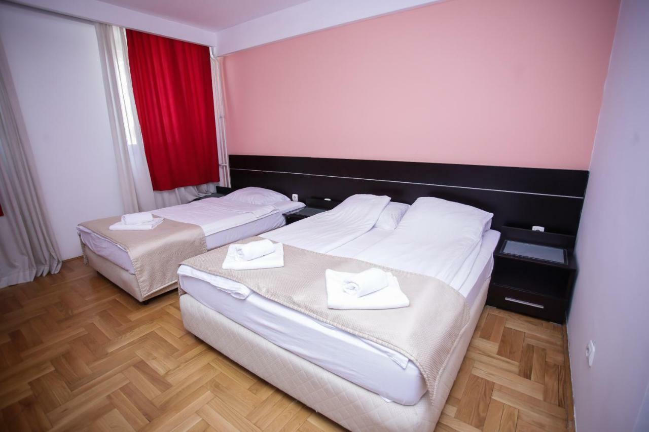 Hotel Beograd - Yu Lukavica Екстериор снимка